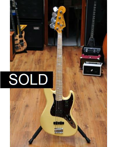 Fender American Original 70's Jazz Bass Vintage White